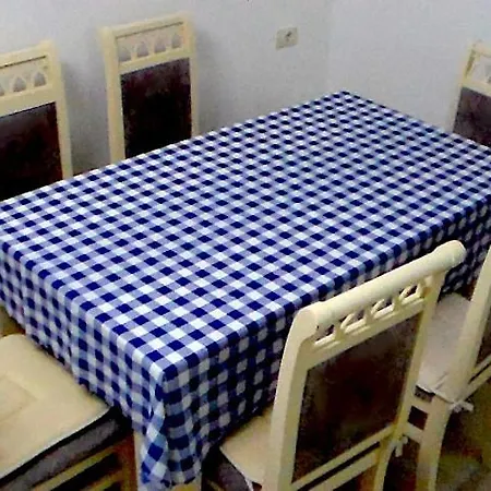 Konukevi Klaudia Notopen Saranda