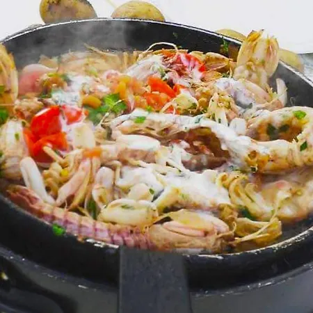 Klaudia Notopen Konukevi